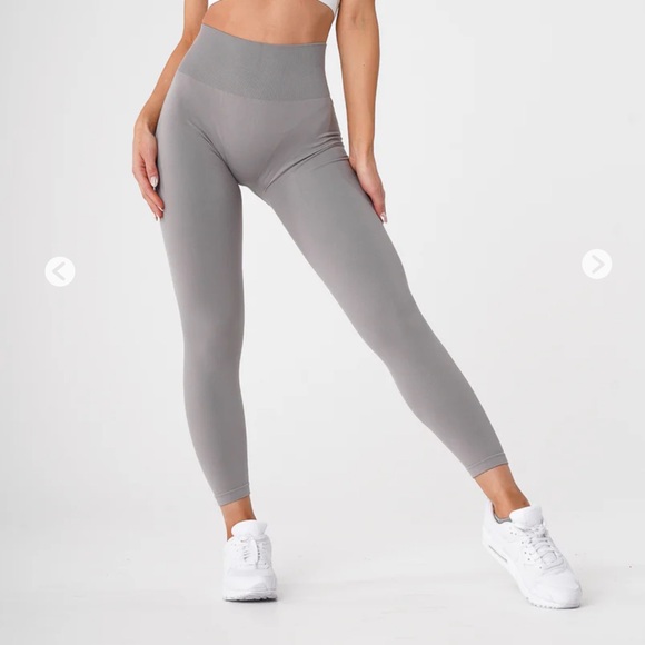 NVGTN Light Grey Solid Seamless Leggings - Picture 1 of 4